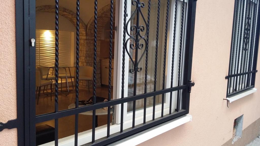Apartment Zemun Old Town Center Belgrad Rum bild