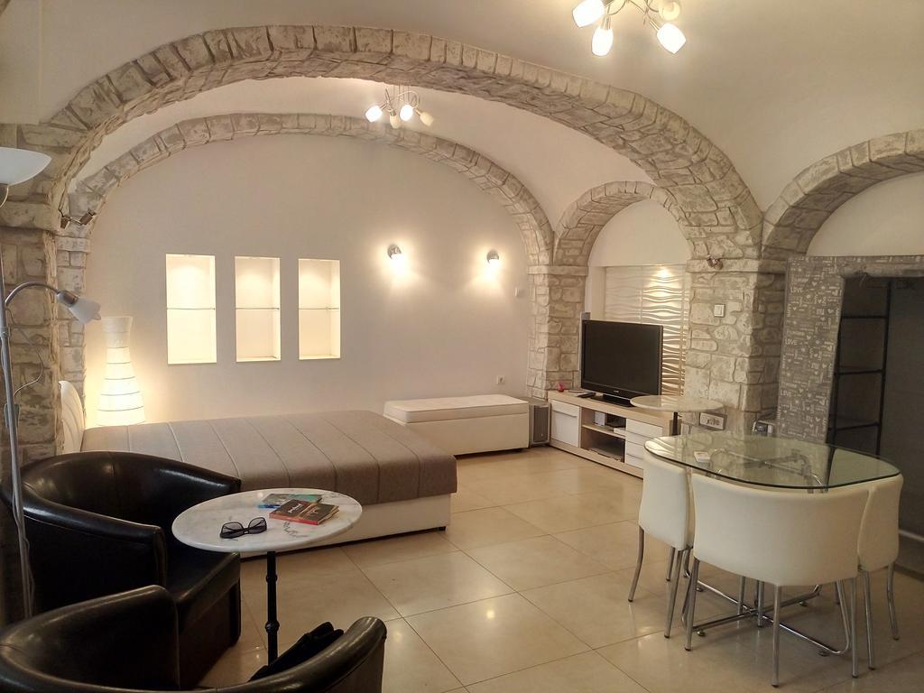 Apartment Zemun Old Town Center Belgrad Exteriör bild