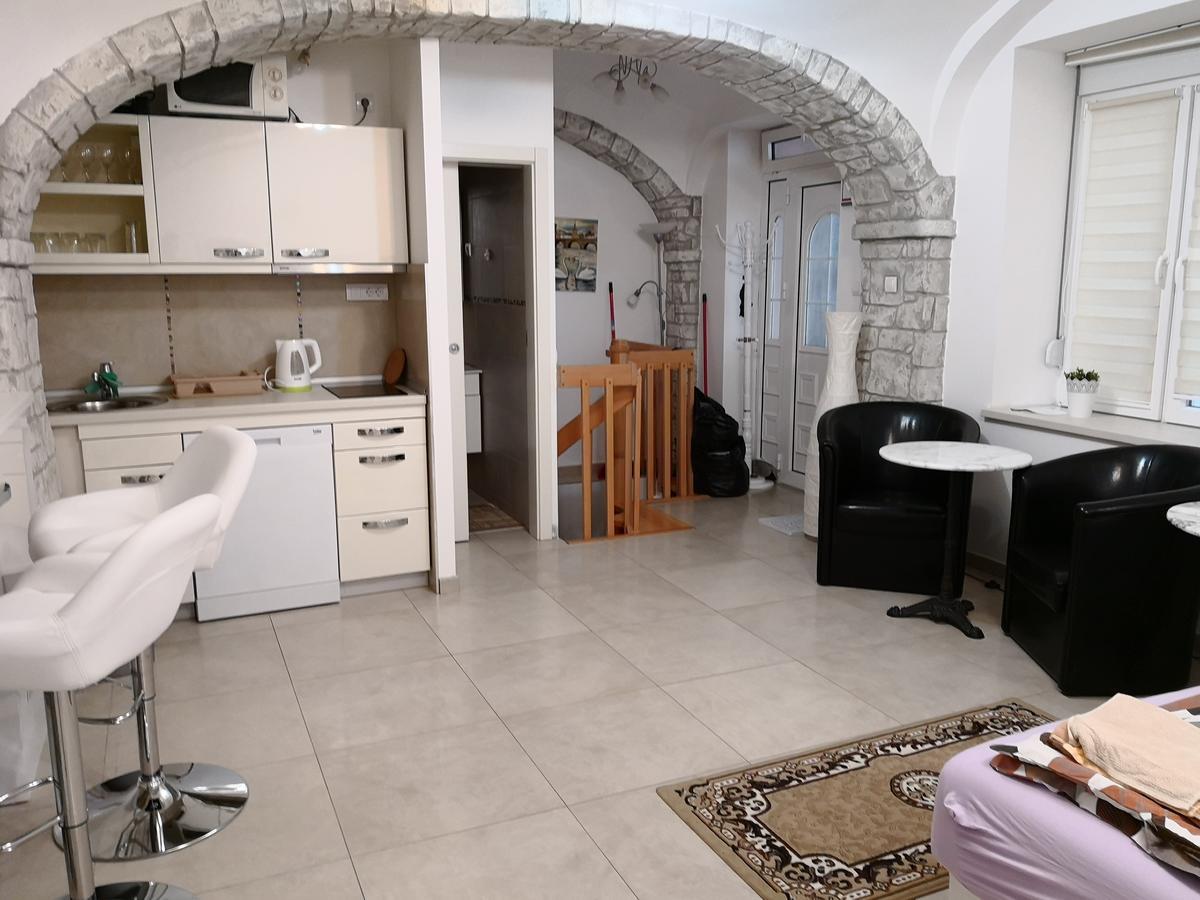 Apartment Zemun Old Town Center Belgrad Exteriör bild