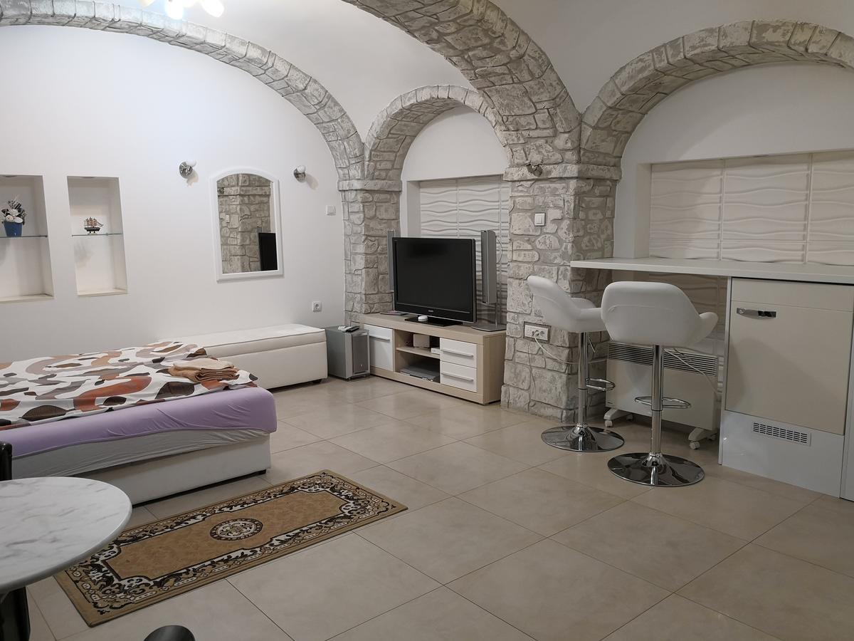 Apartment Zemun Old Town Center Belgrad Exteriör bild