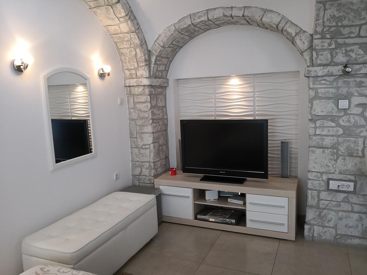 Apartment Zemun Old Town Center Belgrad Exteriör bild