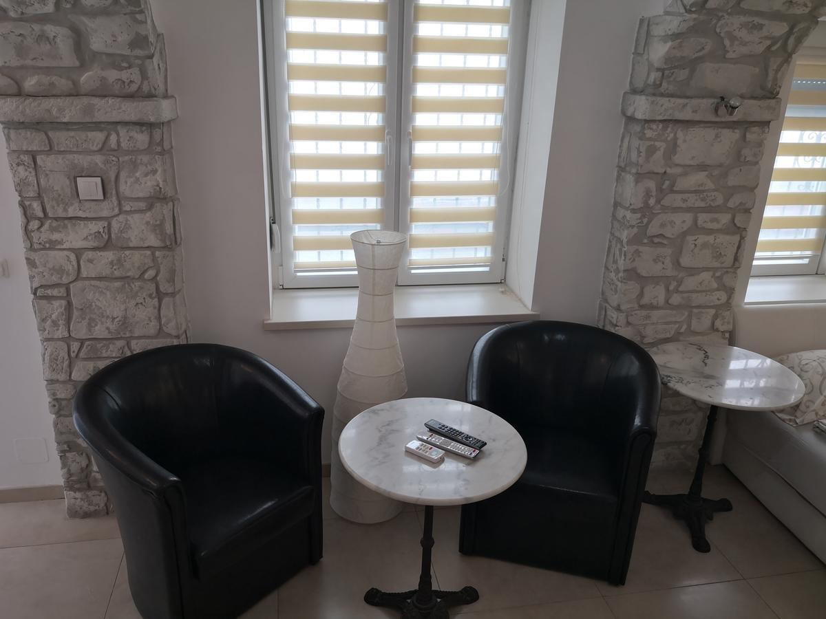 Apartment Zemun Old Town Center Belgrad Exteriör bild
